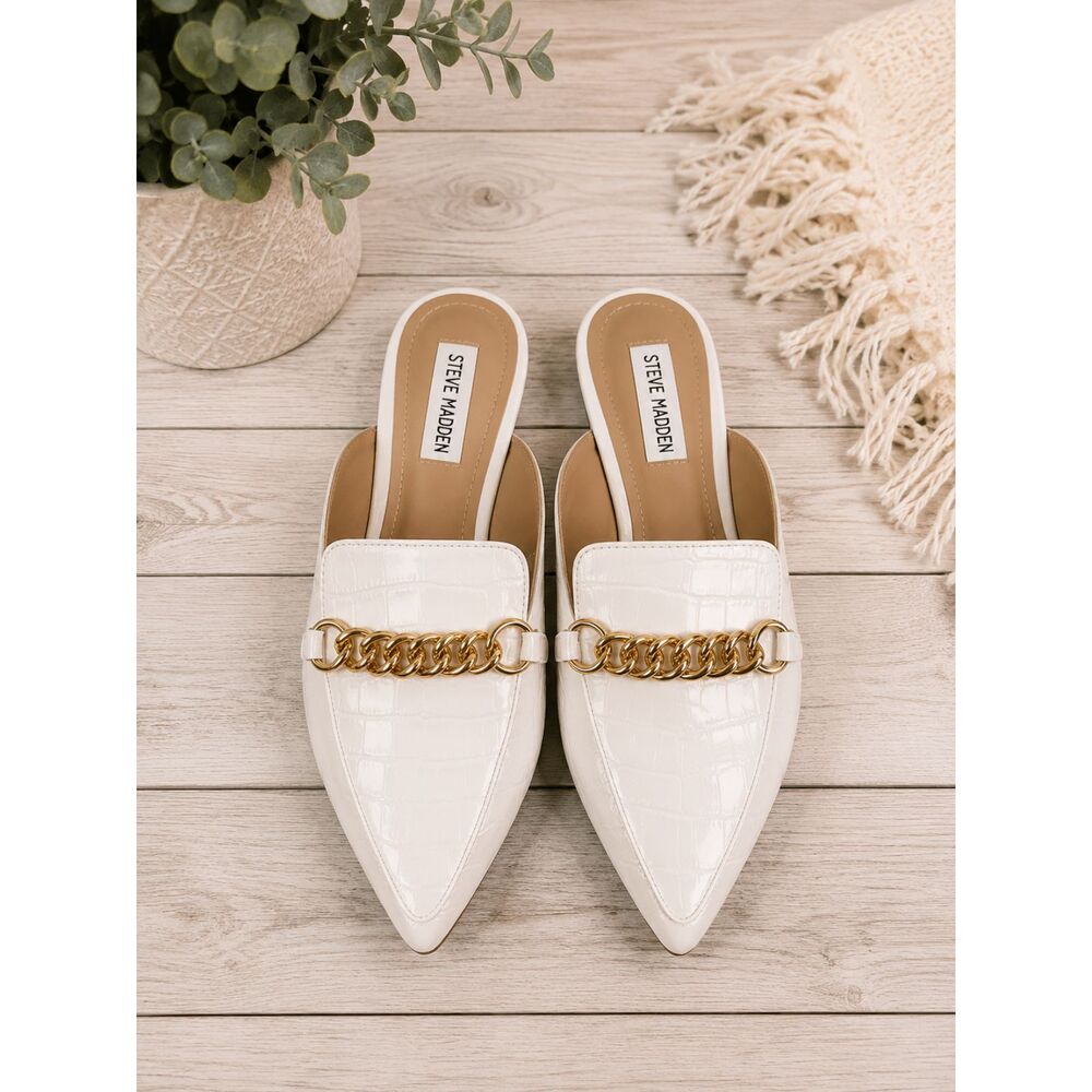 STEVE MADDEN Forever Chain Pointed Toe Mules 8.5 Women's White Embossed Shoes